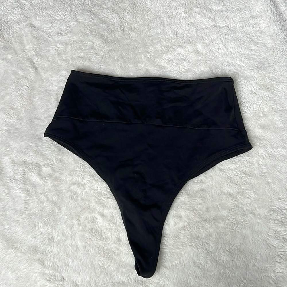 High rise cheeky bikini bottom